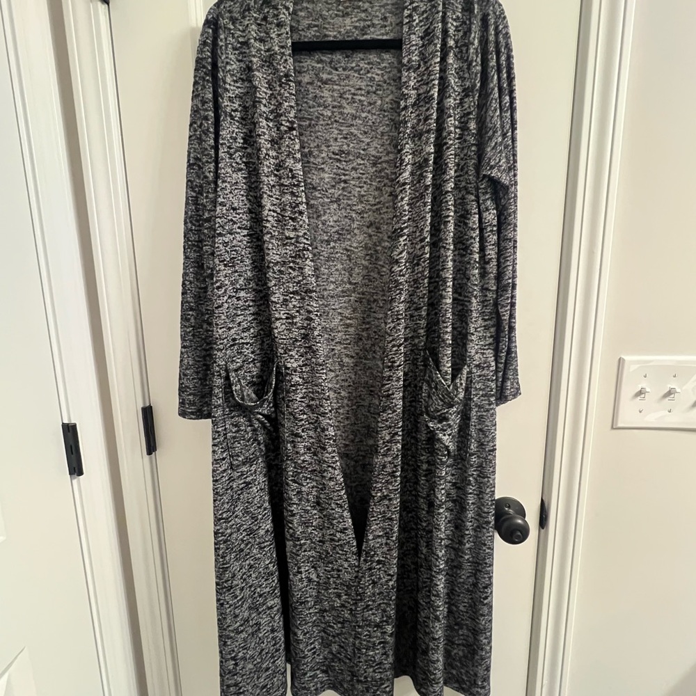 LuLaRoe Large Sarah Gray Women's Cardigan